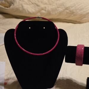 Elegant stingray Pink Necklace and Bracelet Set
